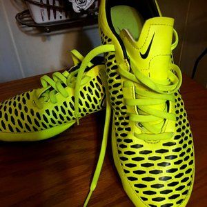 NEW Nike Magista Neon Yellow/Blue Soccer Cleats